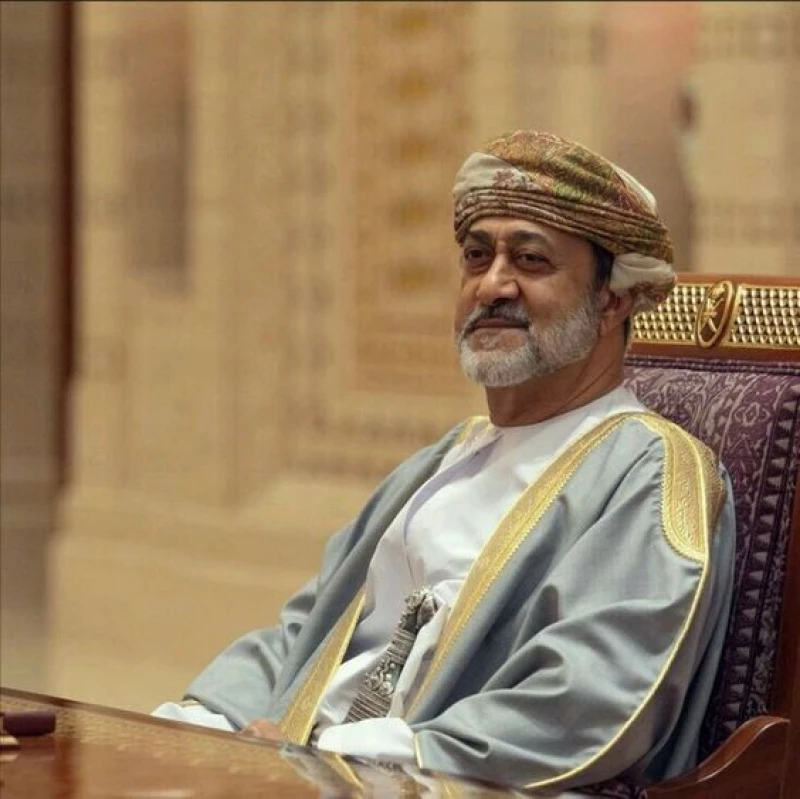 قرار تاريخي وهام من هيثم بن طارق سلطان عمان يهم كل المواطنيين والوافدين في السلطنة!